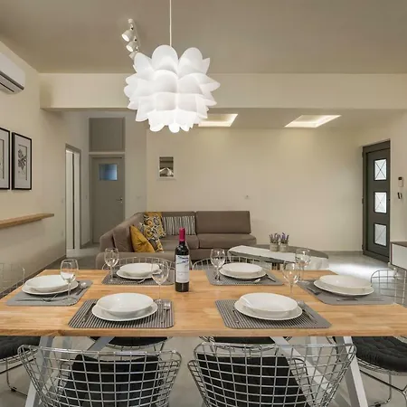 Di 110 M² Con 3 La Canea